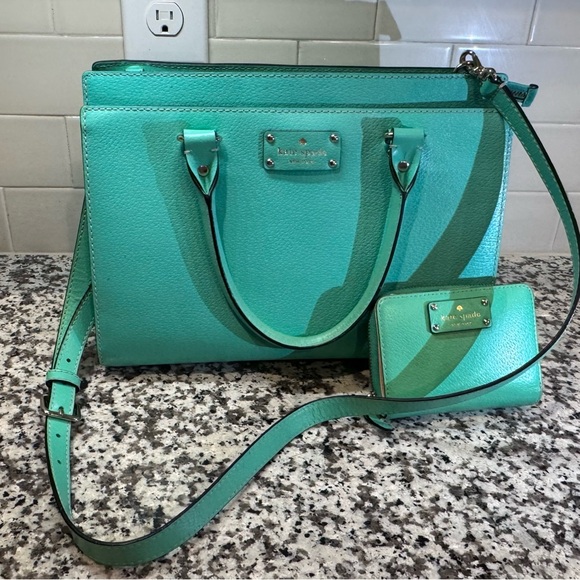 kate spade Handbags - Kate Spade Aqua Satchel and Wallet